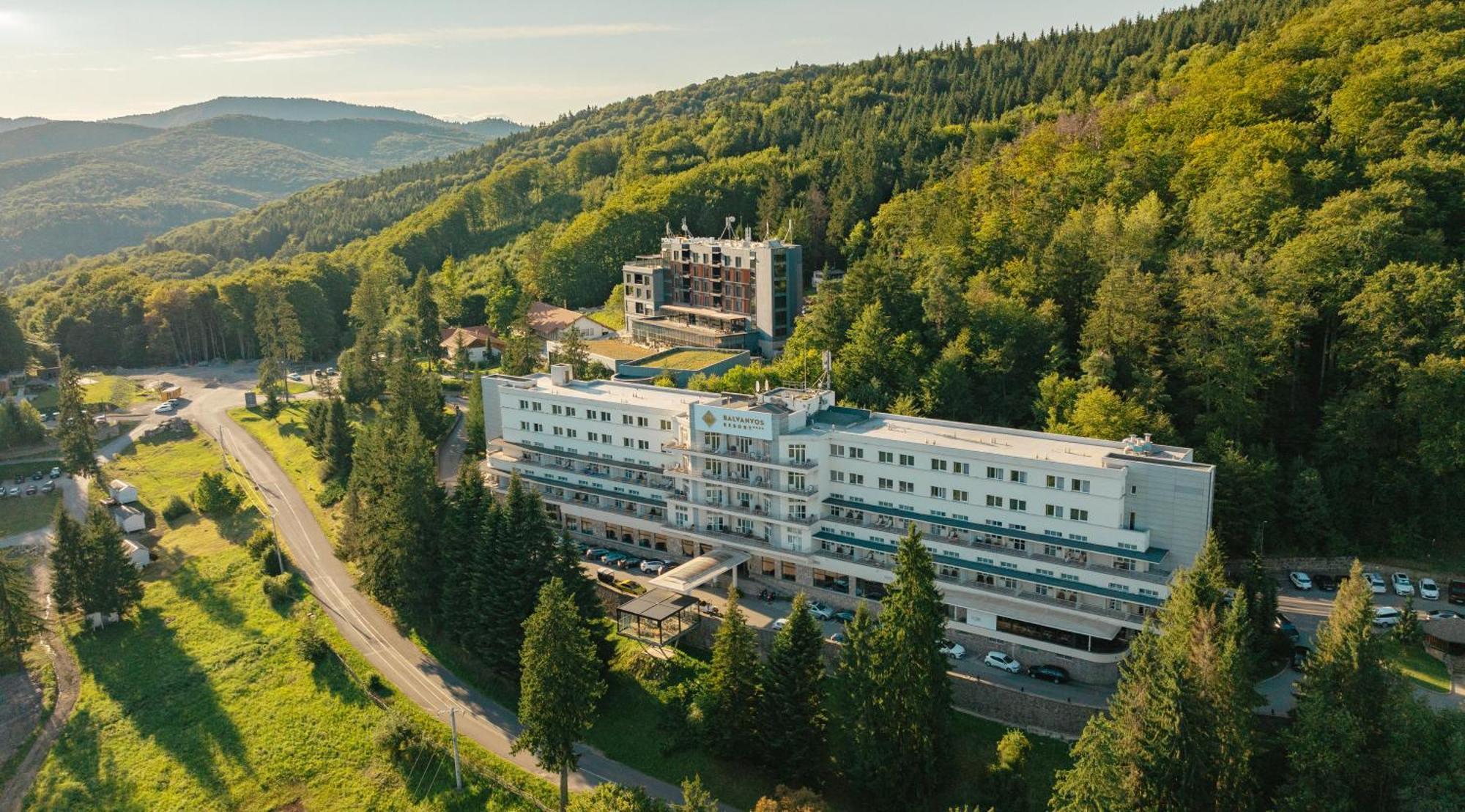 Balvanyos Resort - Peakture Hotel & Grand Hotel Balvanyos Exteriör bild